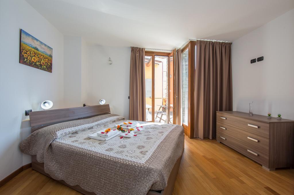 Residence Borgo La Sorgente กราเวโดนา ภายนอก รูปภาพ